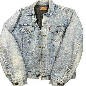 Vintage Levi’s blanket lined type III style 80s/90s light wash denim jacket USA